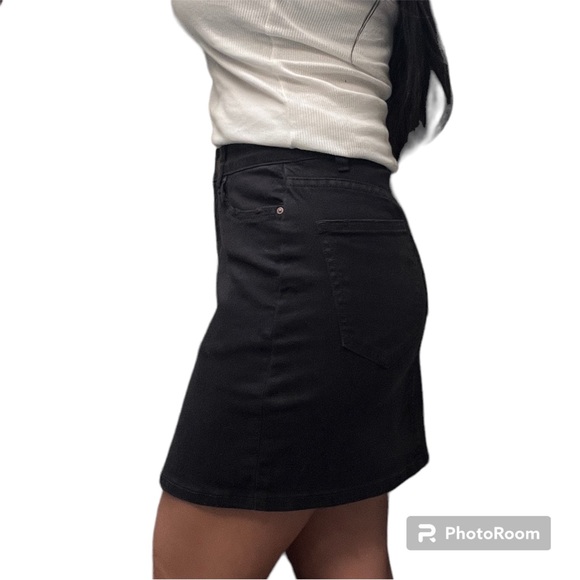 Women’s Billabong Denim Skirt, Black, size 4 (26 waist) - Picture 8 of 8